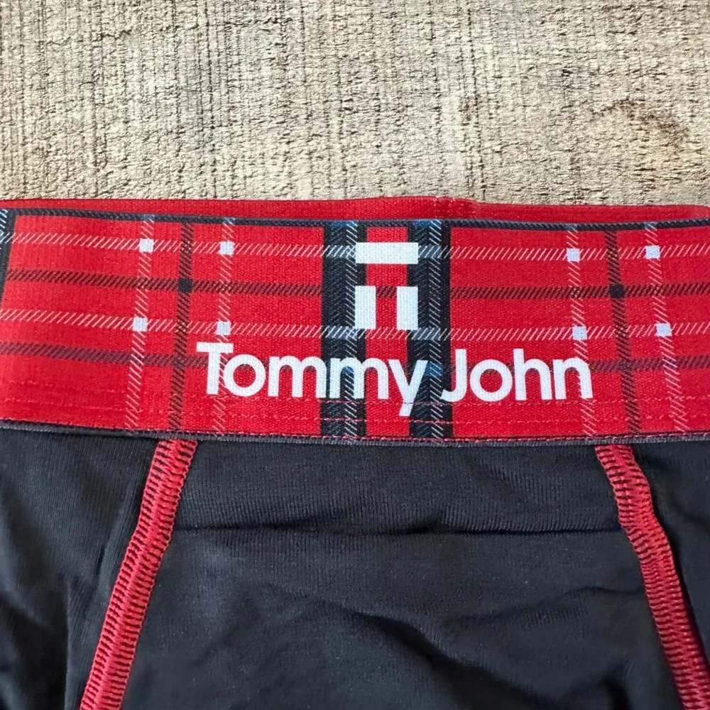 Tommy John Red and black checked briefs men's medium